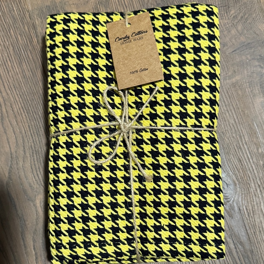Houndstooth Yellow and Black cloth napkins